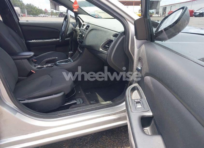 Photo 5 of 2013 Chrysler 200 LX (VIN 1C3CCBAB9DN635599)