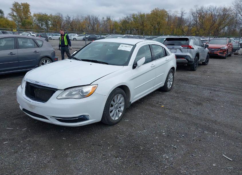 Photo 2 of 2013 Chrysler 200 LX (VIN 1C3CCBAB9DN635621)