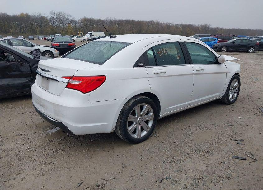 Photo 4 of 2013 Chrysler 200 LX (VIN 1C3CCBAB9DN698184)