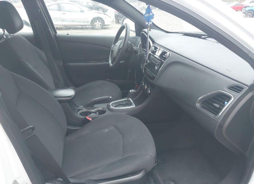 Photo 5 of 2013 Chrysler 200 LX (VIN 1C3CCBAB9DN698184)