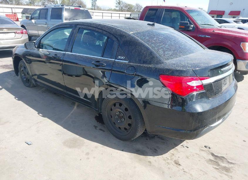 Photo 3 of 2014 Chrysler 200 LX (VIN 1C3CCBAB9EN167830)