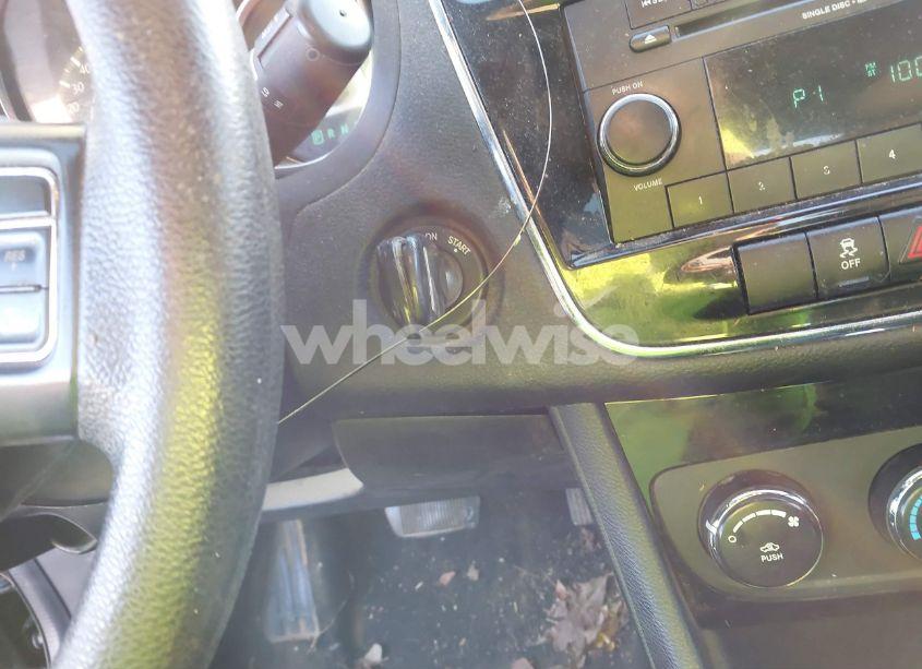 Photo 11 of 2014 Chrysler 200 LX (VIN 1C3CCBAB9EN211647)