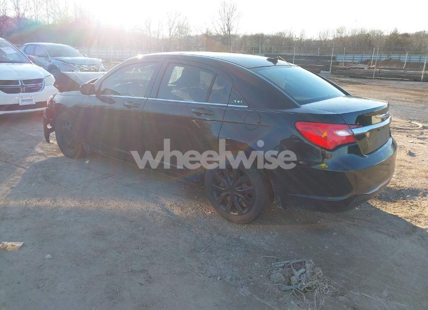 Photo 3 of 2014 Chrysler 200 LX (VIN 1C3CCBAB9EN211647)