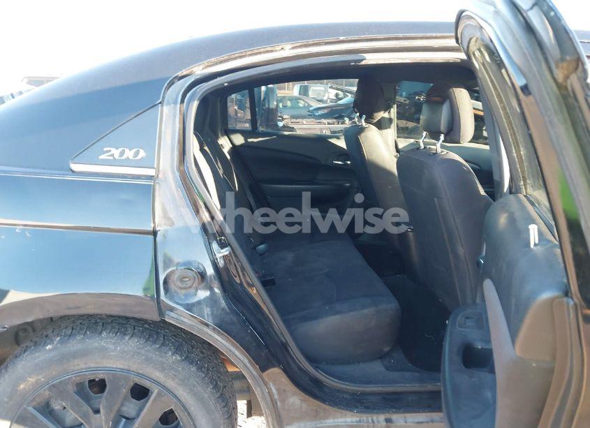 Photo 8 of 2014 Chrysler 200 LX (VIN 1C3CCBAB9EN211647)