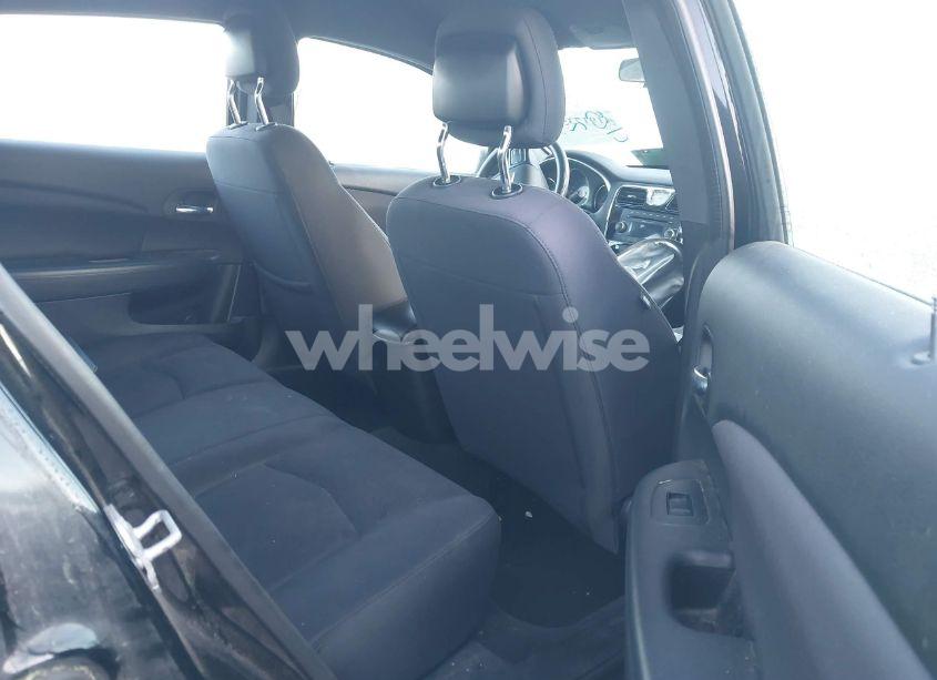 Photo 8 of 2014 Chrysler 200 LX (VIN 1C3CCBAB9EN212572)