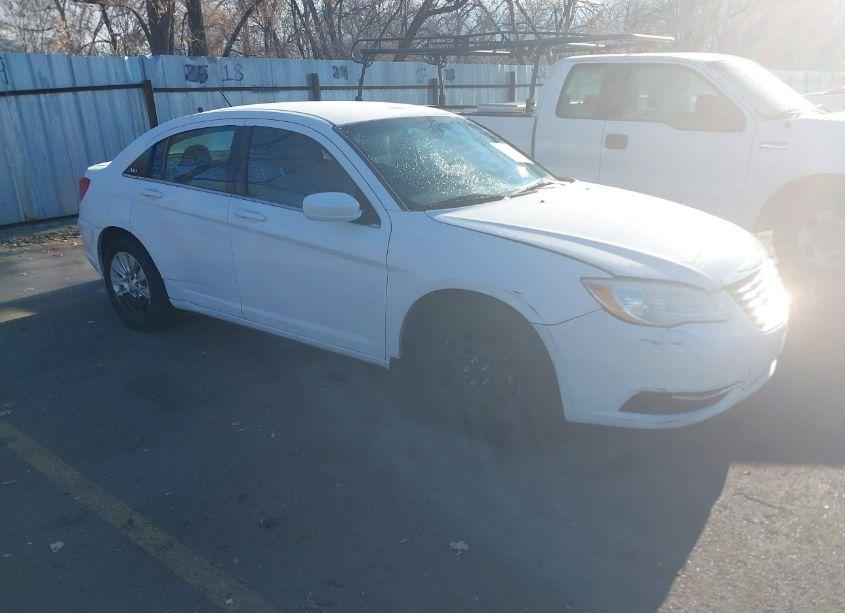 2012 Chrysler 200 LX (VIN 1C3CCBABXCN191423) main photo