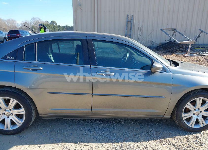 Photo 13 of 2012 Chrysler 200 LX (VIN 1C3CCBABXCN202212)