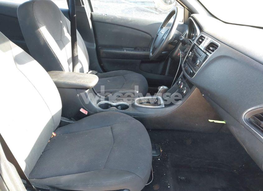 Photo 5 of 2012 Chrysler 200 LX (VIN 1C3CCBABXCN202212)