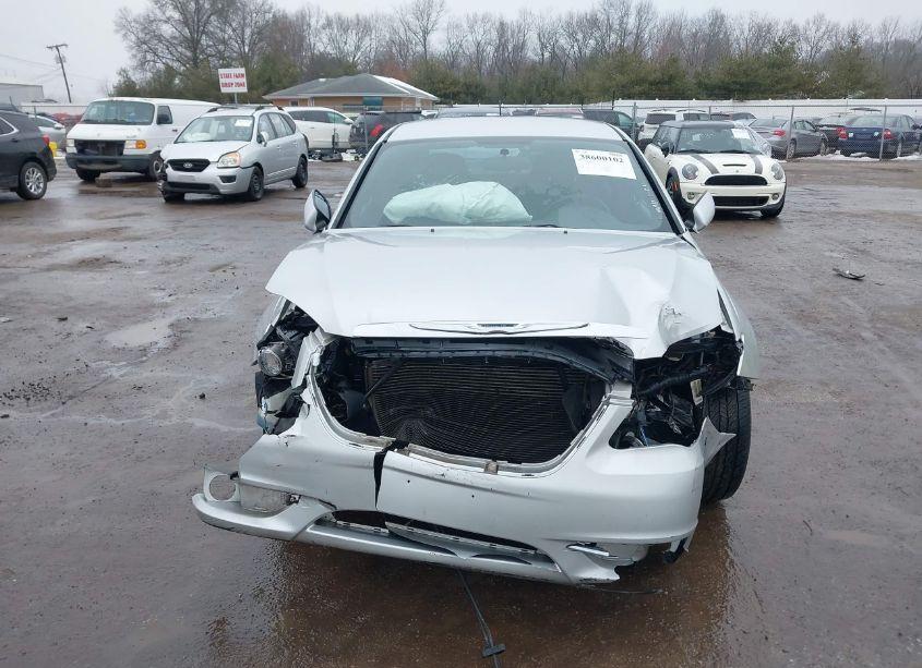 Photo 12 of 2012 Chrysler 200 LX (VIN 1C3CCBABXCN223268)