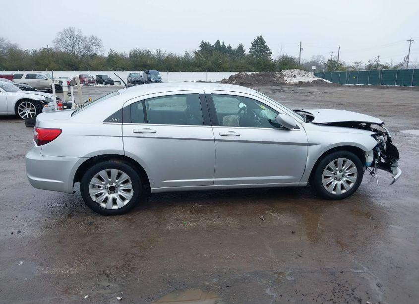 Photo 13 of 2012 Chrysler 200 LX (VIN 1C3CCBABXCN223268)