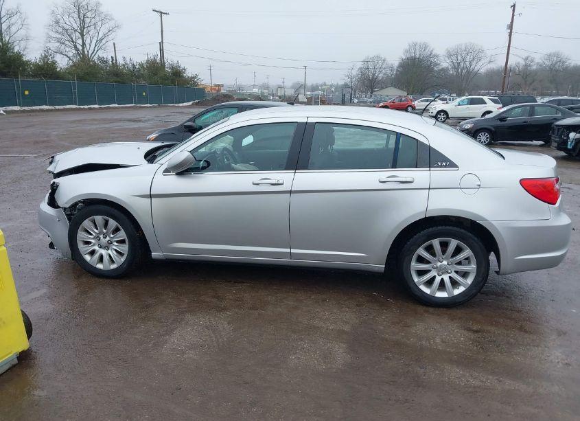 Photo 14 of 2012 Chrysler 200 LX (VIN 1C3CCBABXCN223268)