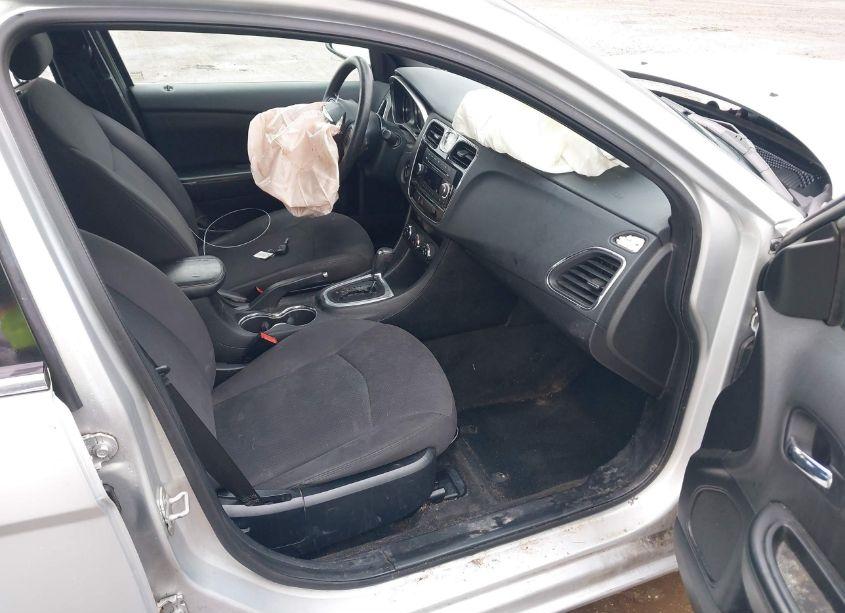 Photo 5 of 2012 Chrysler 200 LX (VIN 1C3CCBABXCN223268)