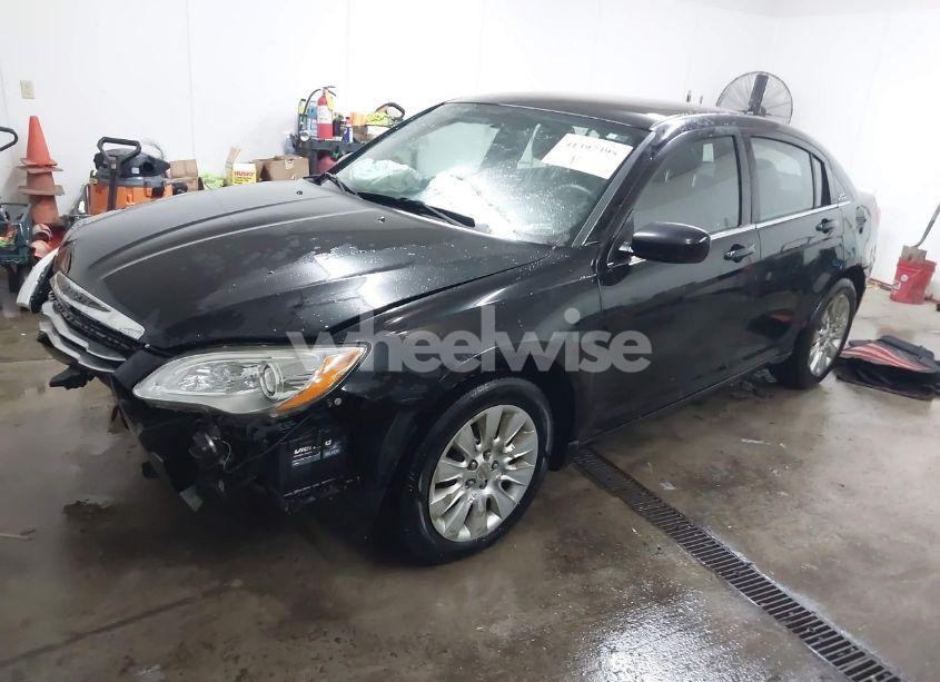 Photo 2 of 2012 Chrysler 200 LX (VIN 1C3CCBABXCN320387)