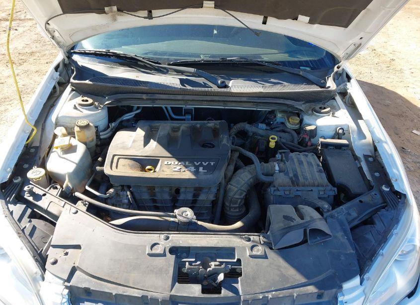 Photo 10 of 2013 Chrysler 200 LX (VIN 1C3CCBABXDN559505)