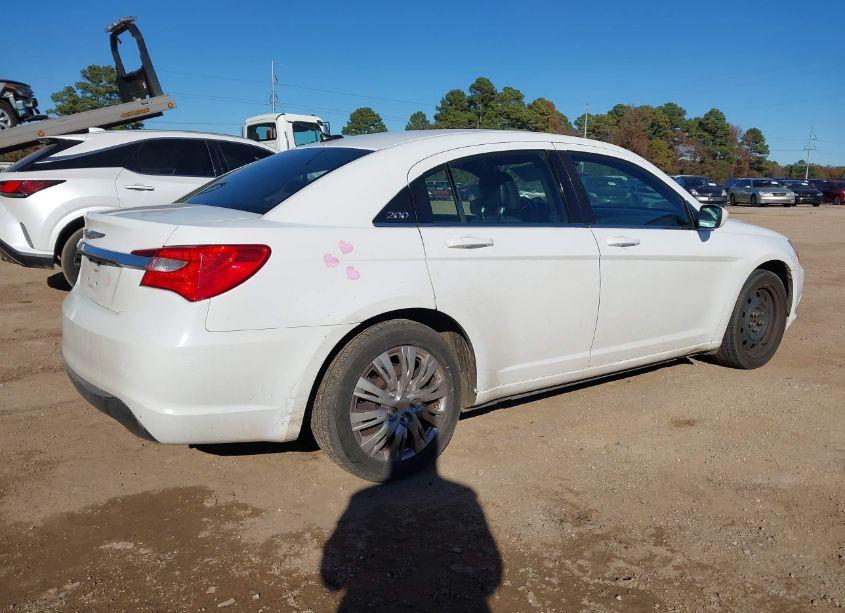 Photo 4 of 2013 Chrysler 200 LX (VIN 1C3CCBABXDN559505)