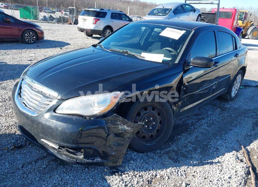 Photo 2 of 2013 Chrysler 200 LX (VIN 1C3CCBABXDN604684)