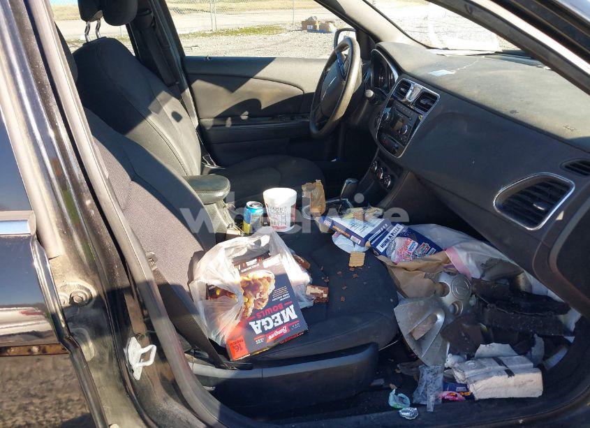Photo 5 of 2013 Chrysler 200 LX (VIN 1C3CCBABXDN604684)