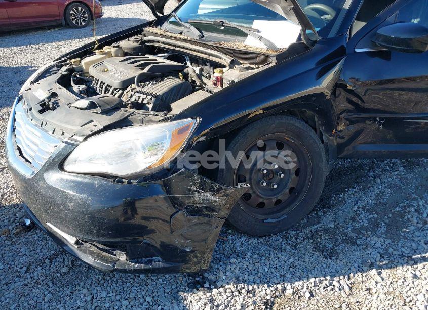 Photo 6 of 2013 Chrysler 200 LX (VIN 1C3CCBABXDN604684)
