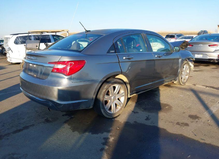 Photo 4 of 2013 Chrysler 200 LX (VIN 1C3CCBABXDN669499)