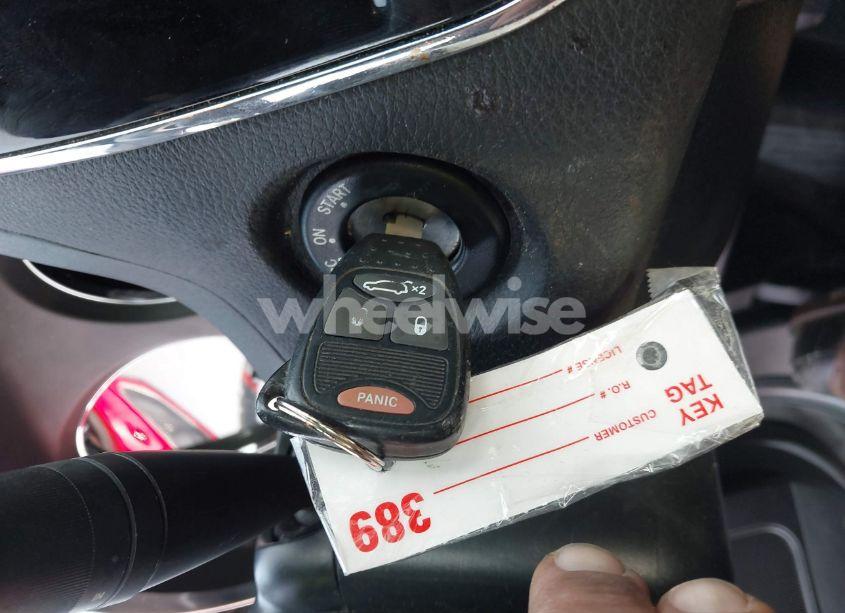 Photo 11 of 2013 Chrysler 200 LX (VIN 1C3CCBABXDN705188)