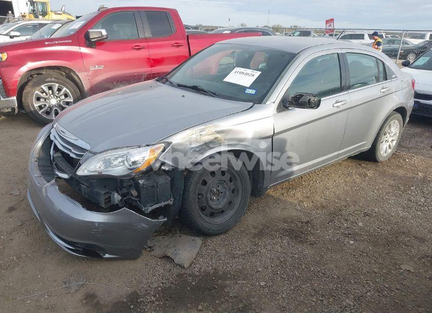 Photo 2 of 2014 Chrysler 200 LX (VIN 1C3CCBABXEN124064)