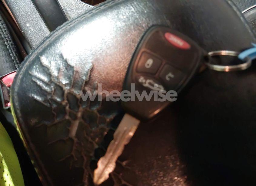 Photo 11 of 2013 Chrysler 200 LX (VIN 1C3CCBAG0DN737577)