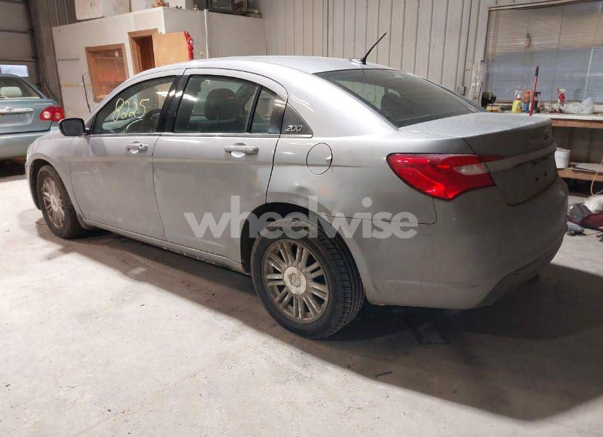 Photo 3 of 2013 Chrysler 200 LX (VIN 1C3CCBAG0DN737577)