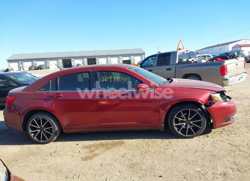 Photo 13 of 2013 Chrysler 200 LX (VIN 1C3CCBAG0DN767517)