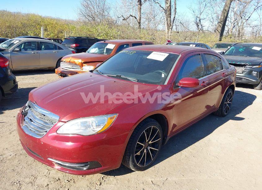 Photo 2 of 2013 Chrysler 200 LX (VIN 1C3CCBAG0DN767517)