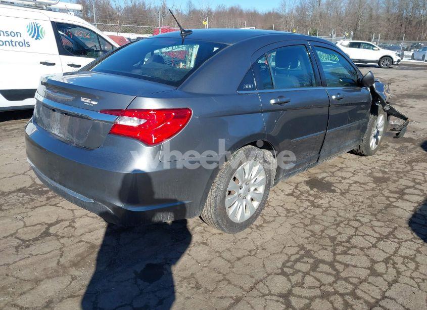 Photo 4 of 2012 Chrysler 200 LX (VIN 1C3CCBAG1CN268269)