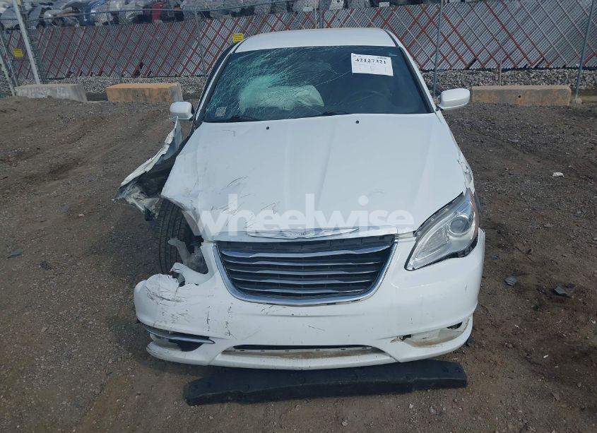 Photo 12 of 2012 Chrysler 200 LX (VIN 1C3CCBAG2CN234678)