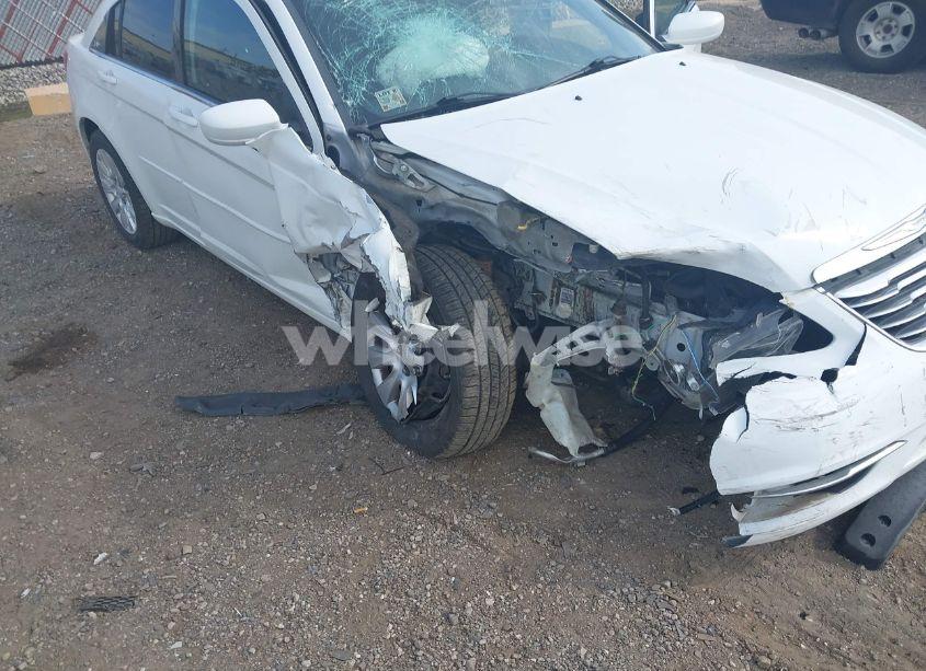 Photo 6 of 2012 Chrysler 200 LX (VIN 1C3CCBAG2CN234678)