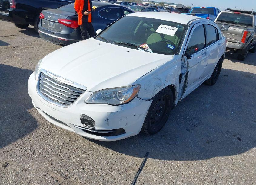 Photo 2 of 2014 Chrysler 200 LX (VIN 1C3CCBAG2EN101745)