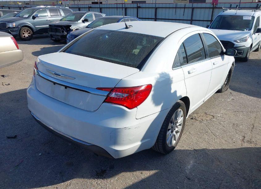 Photo 4 of 2014 Chrysler 200 LX (VIN 1C3CCBAG2EN101745)