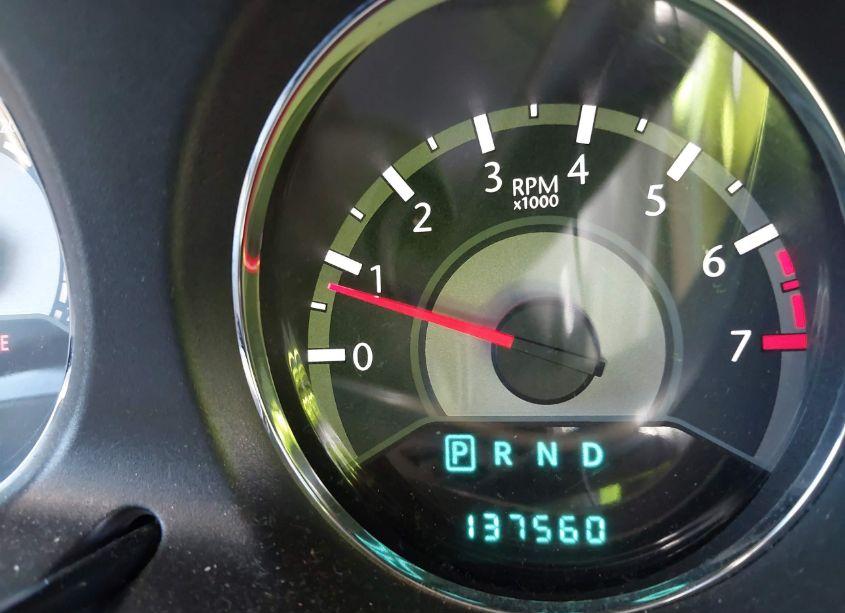 Photo 7 of 2014 Chrysler 200 LX (VIN 1C3CCBAG2EN101745)