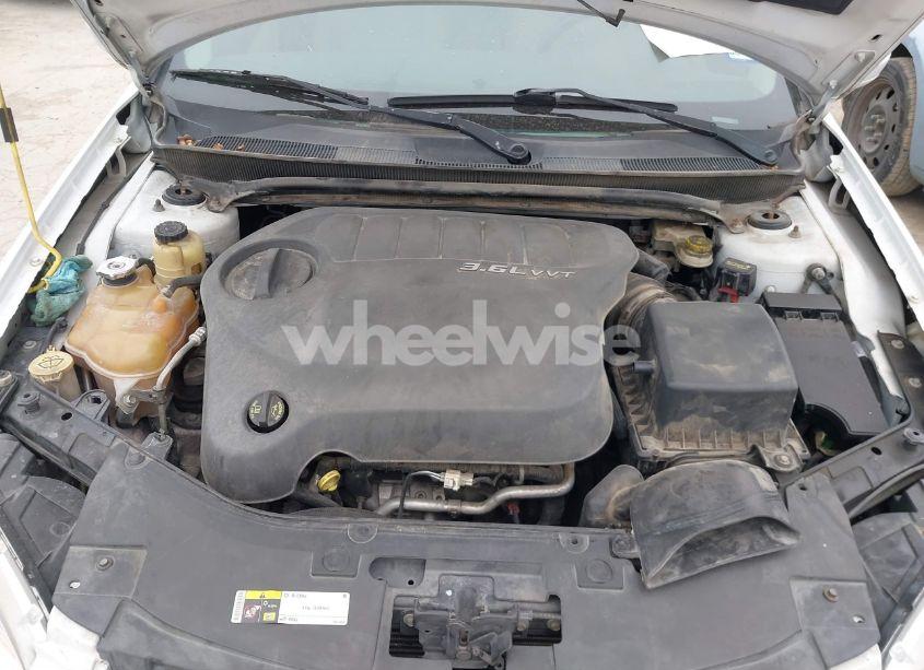 Photo 10 of 2014 Chrysler 200 LX (VIN 1C3CCBAG2EN103835)