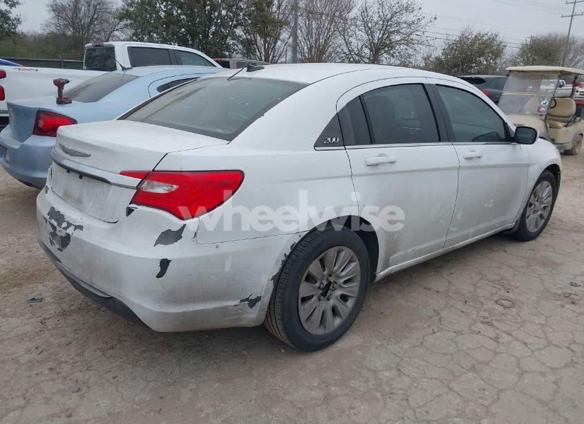 Photo 4 of 2014 Chrysler 200 LX (VIN 1C3CCBAG2EN103835)