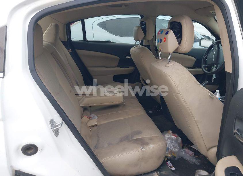 Photo 8 of 2014 Chrysler 200 LX (VIN 1C3CCBAG2EN103835)