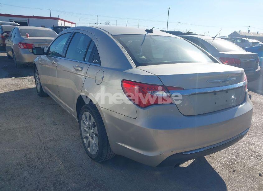 Photo 3 of 2013 Chrysler 200 LX (VIN 1C3CCBAG3DN722202)