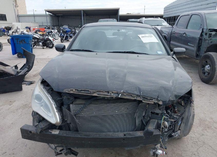 Photo 12 of 2012 Chrysler 200 LX (VIN 1C3CCBAG5CN228373)