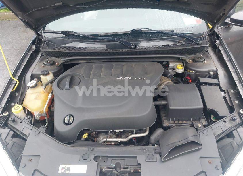 Photo 10 of 2014 Chrysler 200 LX (VIN 1C3CCBAG5EN179176)