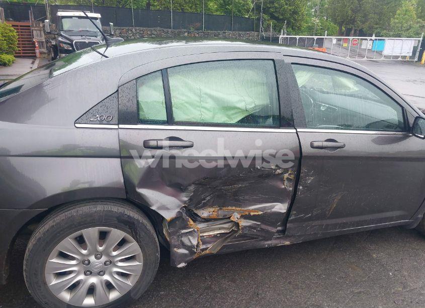 Photo 6 of 2014 Chrysler 200 LX (VIN 1C3CCBAG5EN179176)