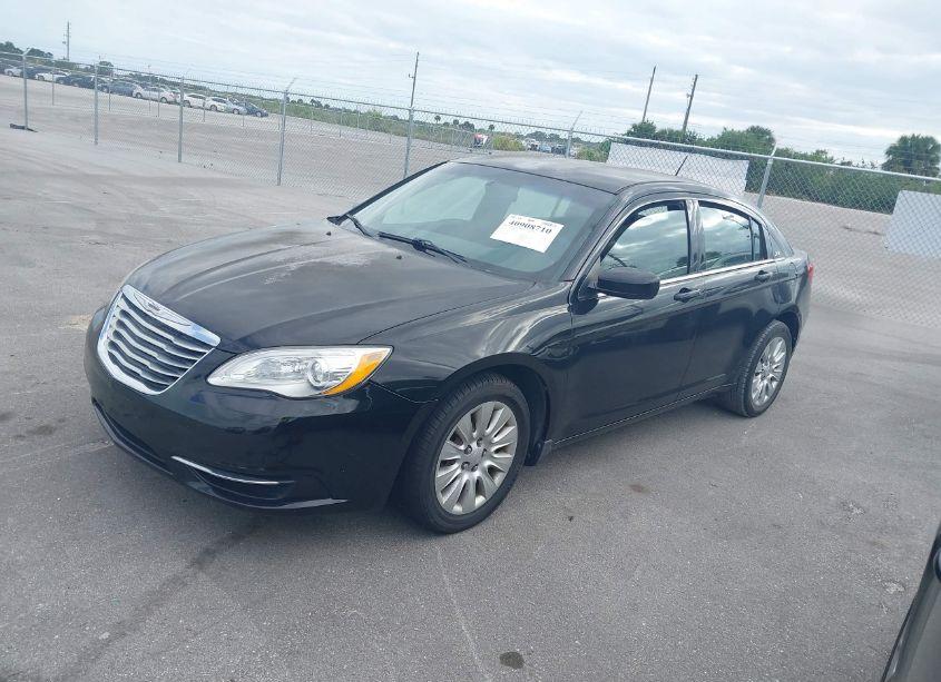 Photo 2 of 2014 Chrysler 200 LX (VIN 1C3CCBAG6EN127507)