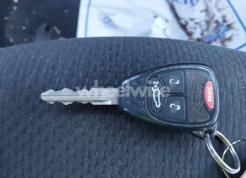 Photo 11 of 2013 Chrysler 200 LX (VIN 1C3CCBAG7DN724163)