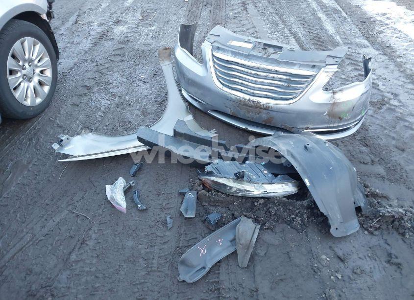 Photo 12 of 2013 Chrysler 200 LX (VIN 1C3CCBAG7DN724163)