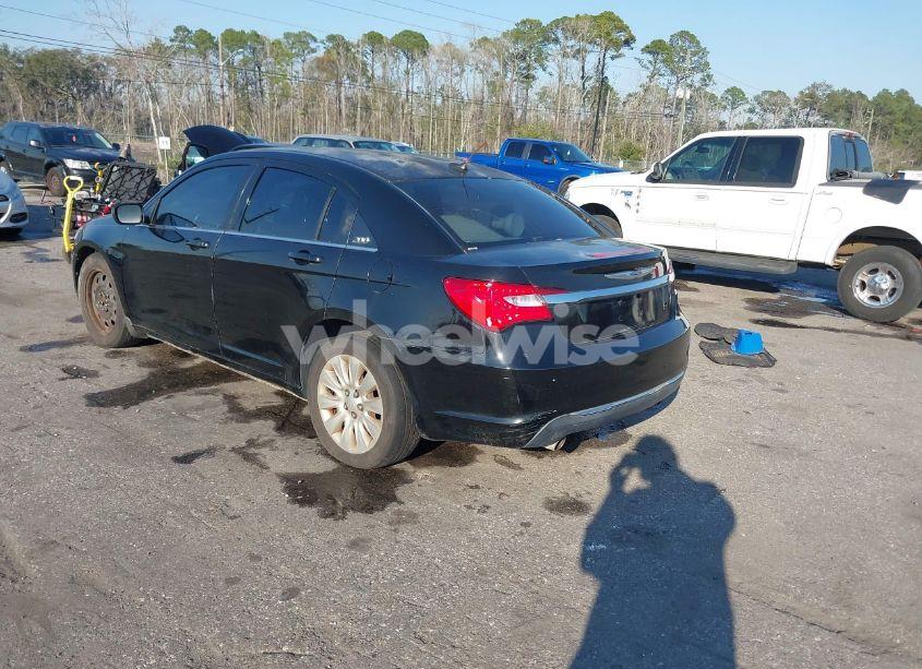 Photo 3 of 2014 Chrysler 200 LX (VIN 1C3CCBAG8EN149878)