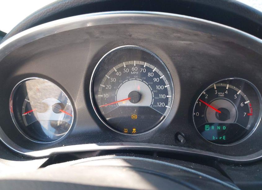 Photo 7 of 2014 Chrysler 200 LX (VIN 1C3CCBAG9EN171095)