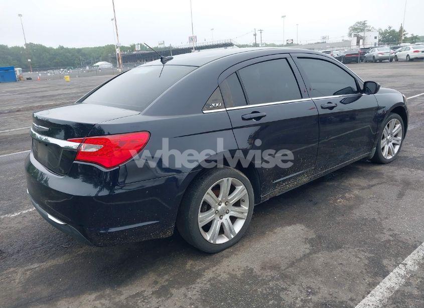 Photo 4 of 2012 Chrysler 200 TOURING (VIN 1C3CCBBB0CN267715)