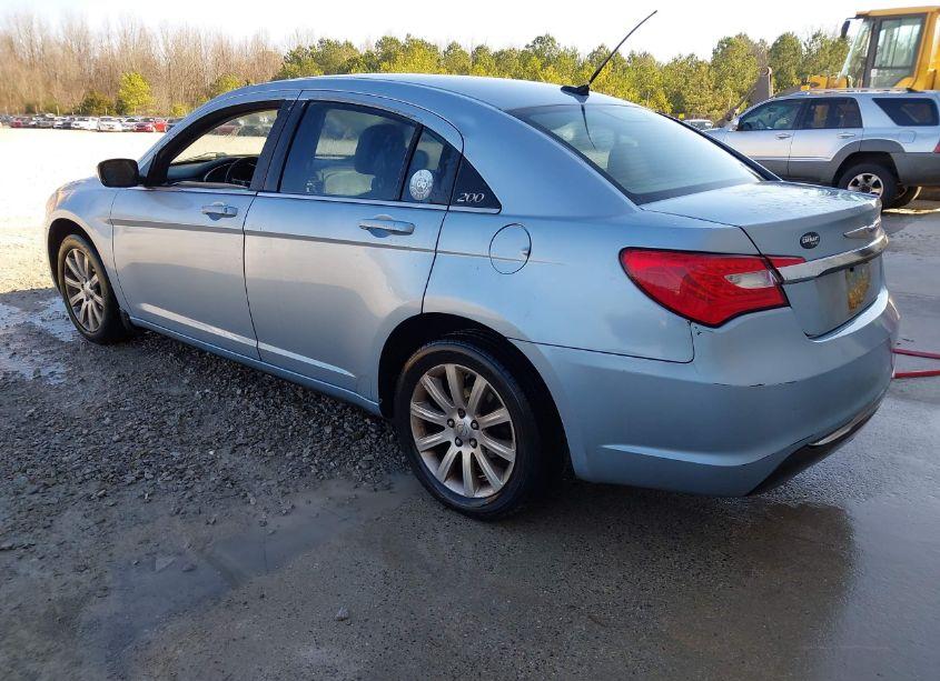 Photo 3 of 2013 Chrysler 200 TOURING (VIN 1C3CCBBB0DN501580)