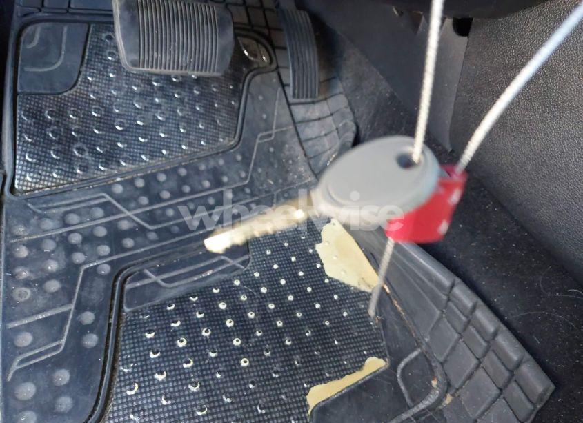 Photo 11 of 2013 Chrysler 200 TOURING (VIN 1C3CCBBB0DN545434)